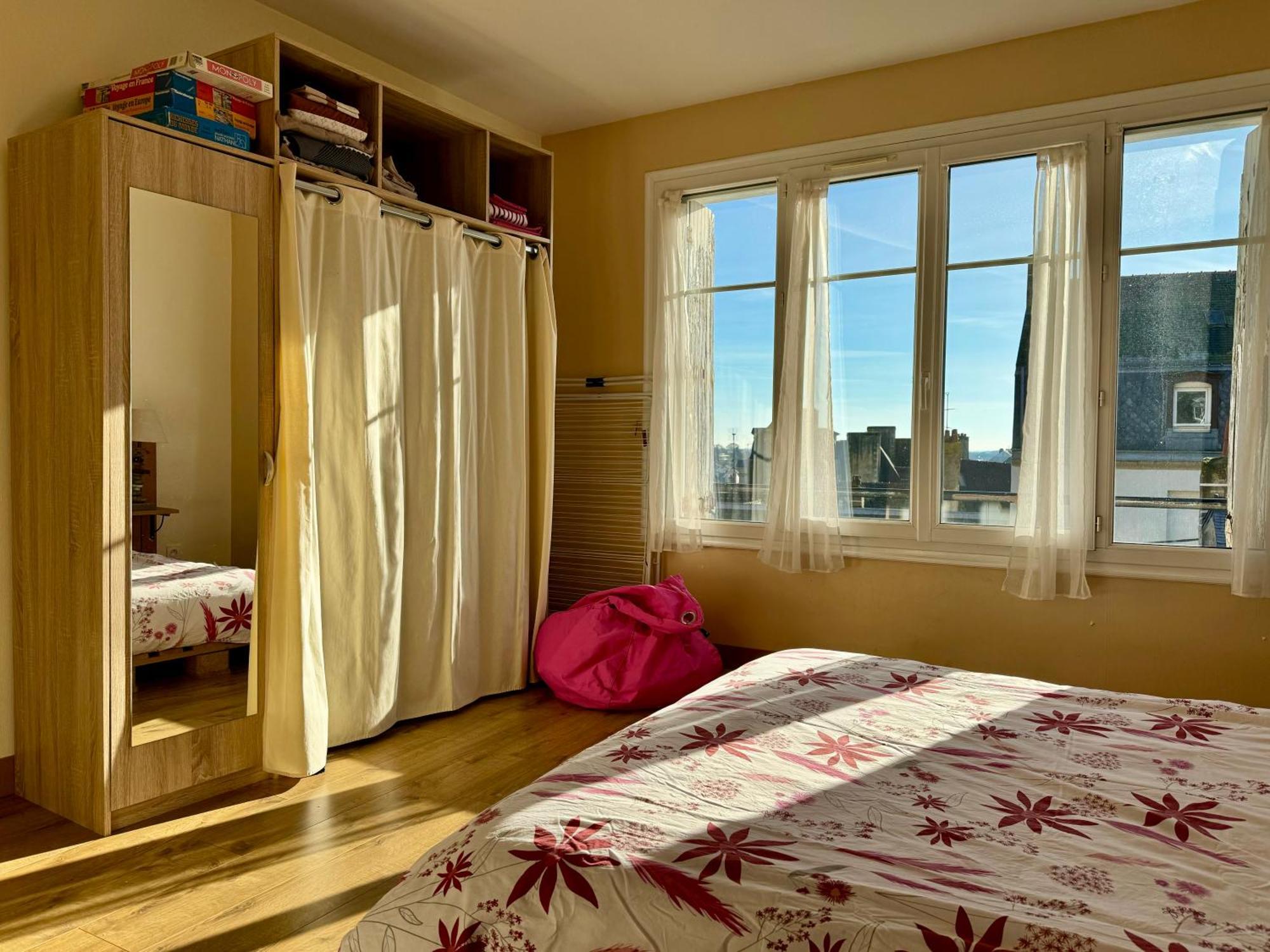Vue Imprenable Sur La Mairie Apartment Vannes Bagian luar foto